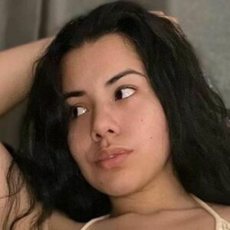 Foto di nudo di fuga di OnlyFans di Babypeachami