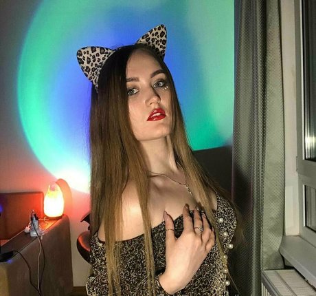 Foto di nudo di fuga di OnlyFans di Helenlittlerose