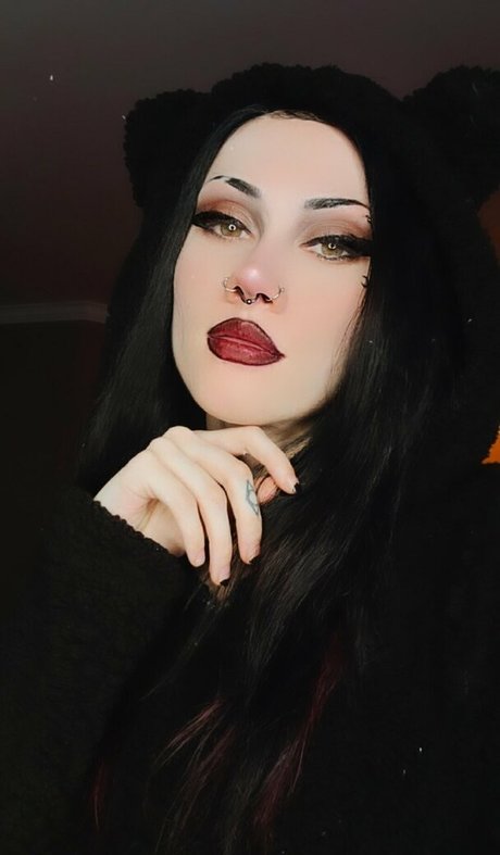 Foto di nudo di fuga di OnlyFans di Sabrinadraconiafree