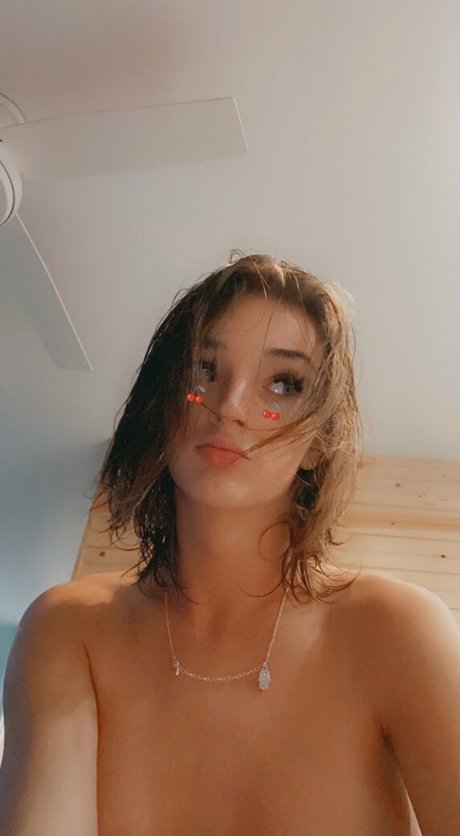 Foto di nudo di fuga di OnlyFans di Stellasamore
