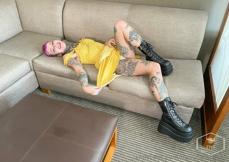 Foto di nudo di fuga di OnlyFans di Travelswithgrey