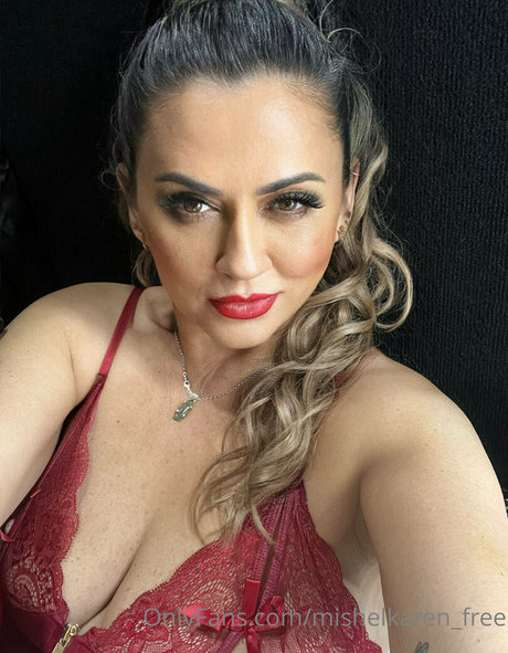 Foto di nudo di fuga di OnlyFans di Mishel Karen