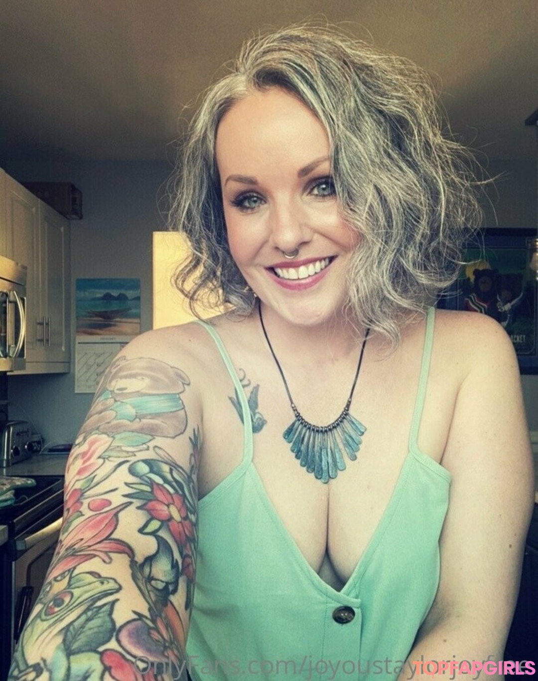 Foto di nudo di fuga di OnlyFans di Joyoustaylorjoyfree #17 Foto di nudo di fuga di OnlyFans di Joyoustaylorjoyfree #17