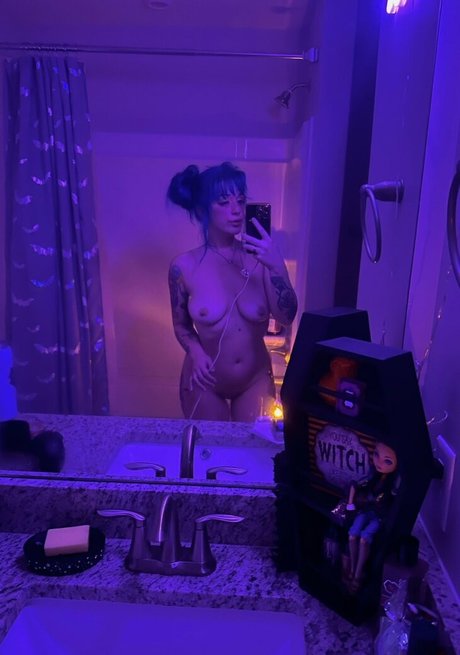Foto di nudo di fuga di OnlyFans di Alikatt