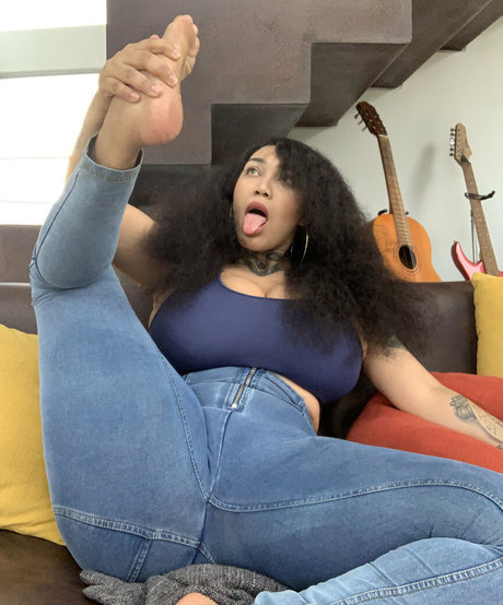 Foto di nudo di fuga di OnlyFans di Amoraluvs