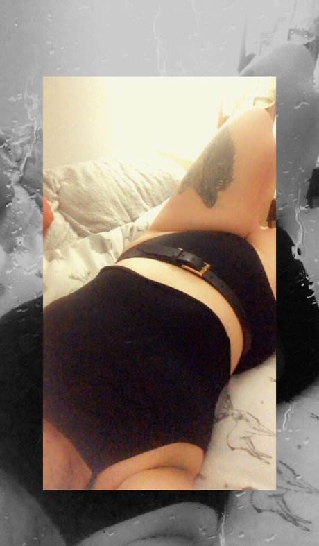 Foto di nudo di fuga di OnlyFans di Fantasiesmrs