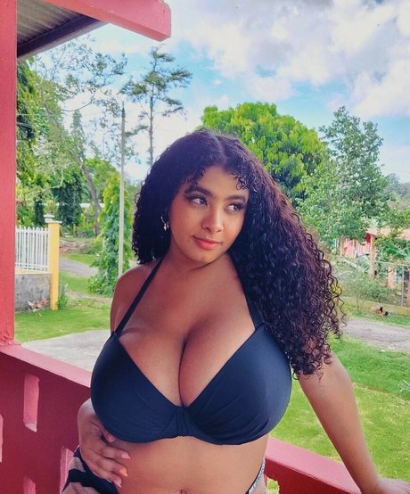 Foto di nudo di fuga di OnlyFans di Karlamelito