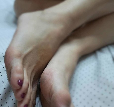 Foto di nudo di fuga di OnlyFans di Lovfetish