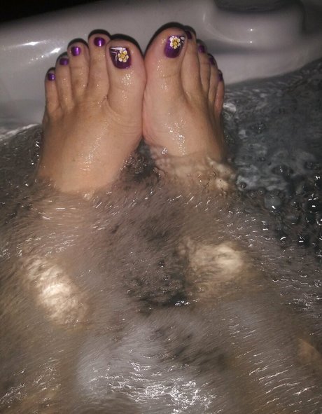 Foto di nudo di fuga di OnlyFans di Theloungeroom