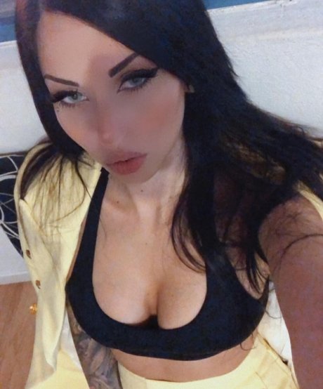 Foto di nudo di fuga di OnlyFans di Giada Cristina Bessi