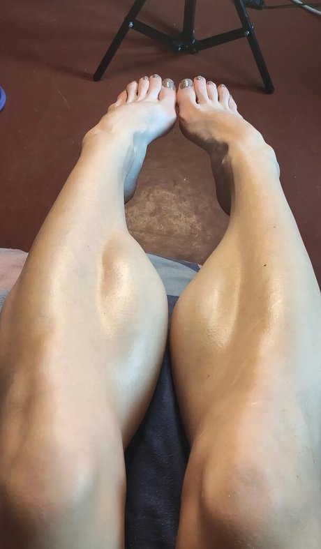 Foto di nudo di fuga di OnlyFans di Legs Emporium