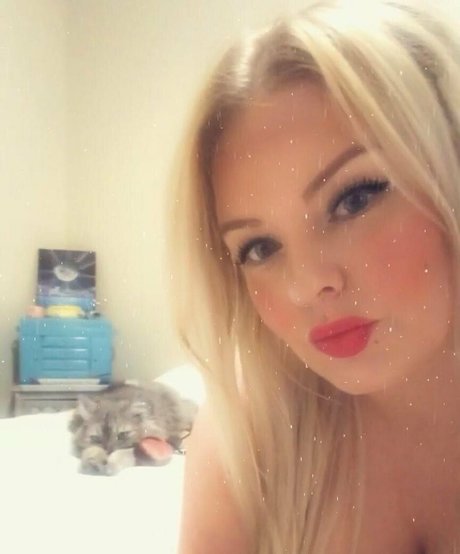Curvaceousbarbie