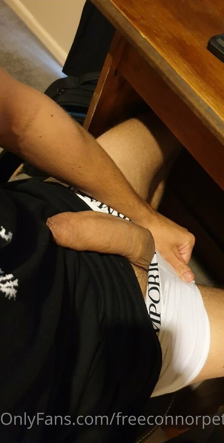 Foto di nudo di fuga di OnlyFans di Freeconnorpeters