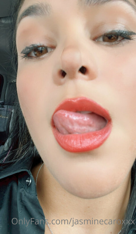 Foto di nudo di fuga di OnlyFans di Jasmine Caro