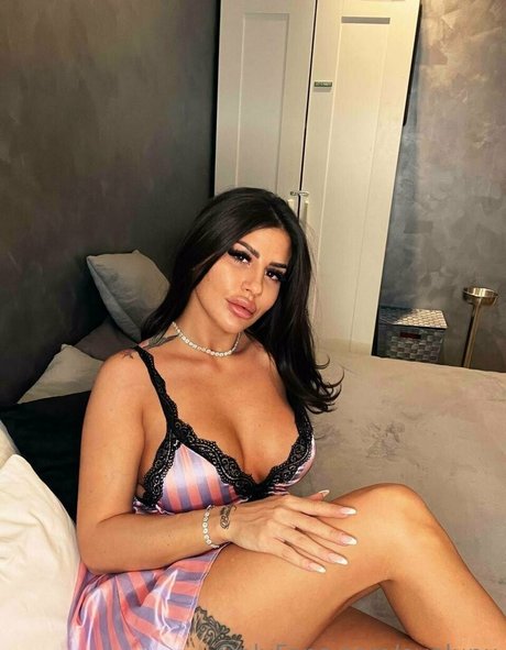 Foto di nudo di fuga di OnlyFans di Evalupu