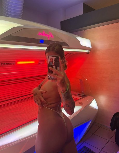 Foto di nudo di fuga di OnlyFans di Vanesaonly