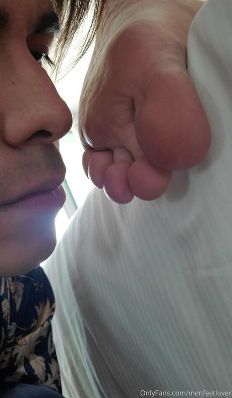 Foto di nudo di fuga di OnlyFans di Menfeetlover