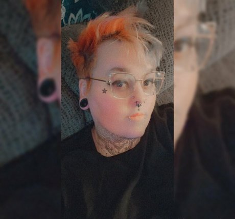 Bbwstonerdoll