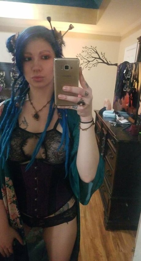 Foto di nudo di fuga di OnlyFans di Empressming