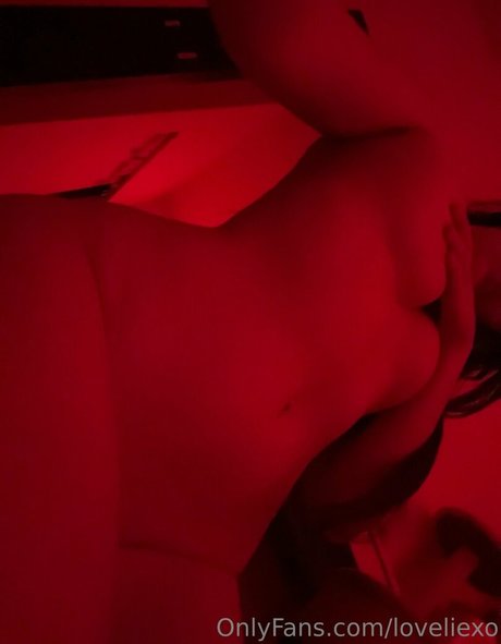 Foto di nudo di fuga di OnlyFans di Loveliexo