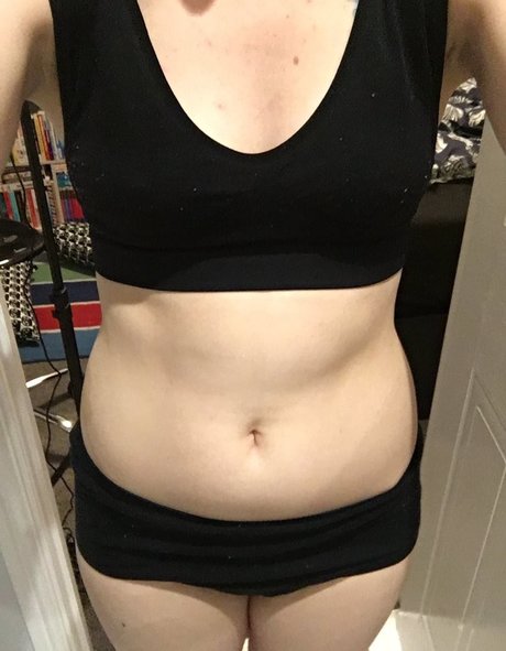 Foto di nudo di fuga di OnlyFans di Emma Blackery
