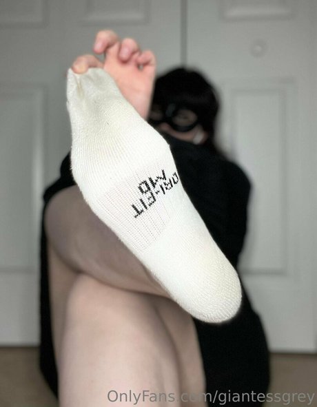 Foto di nudo di fuga di OnlyFans di Giantessgrey