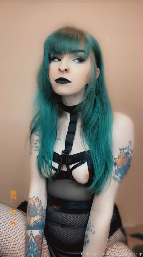 Smolgothgirlvip