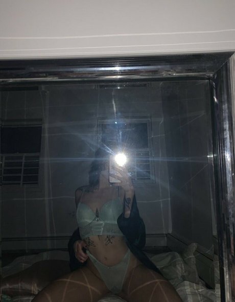 Foto di nudo di fuga di OnlyFans di Kambiiiii