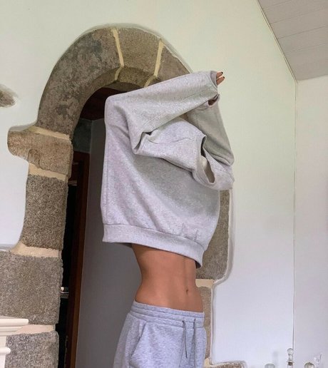Foto di nudo di fuga di OnlyFans di Poqssi