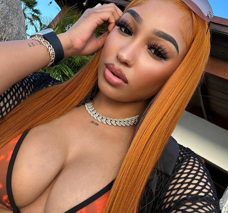 Foto di nudo di fuga di OnlyFans di Ella Bandz