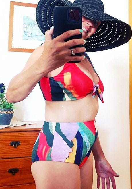 Foto di nudo di fuga di OnlyFans di Sarah Cawood