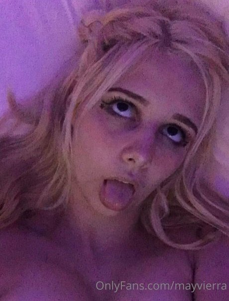 Foto di nudo di fuga di OnlyFans di Mayvierra