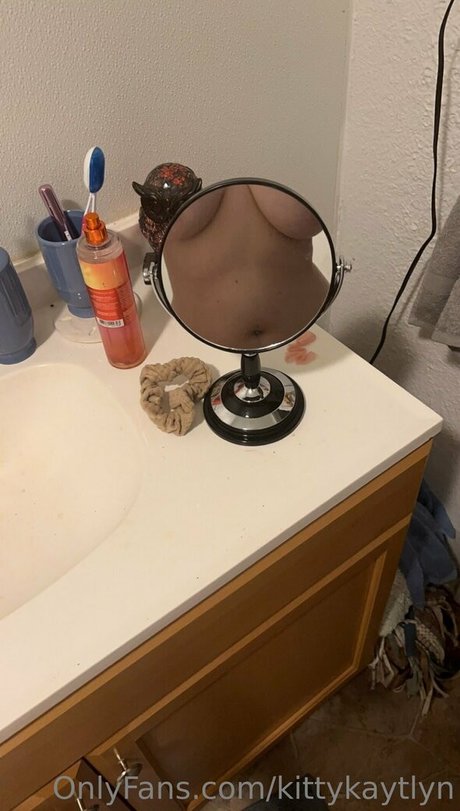 Foto di nudo di fuga di OnlyFans di Kittykaytlyn