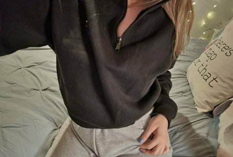Foto di nudo di fuga di OnlyFans di Onlyassandbjpromo