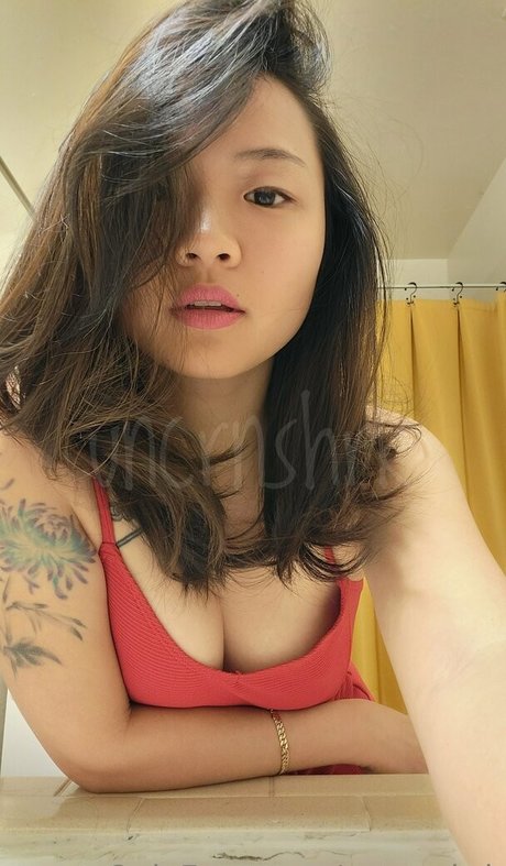 Foto di nudo di fuga di OnlyFans di Uncrnshrk