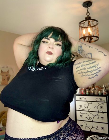Foto di nudo di fuga di OnlyFans di Maisonfoxqueen