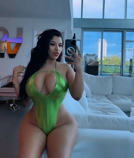 Foto di nudo di fuga di OnlyFans di Badlittleshawty