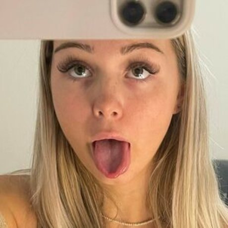 Foto di nudo di fuga di OnlyFans di Laurengrey18
