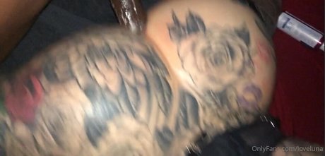 Foto di nudo di fuga di OnlyFans di Luna Love