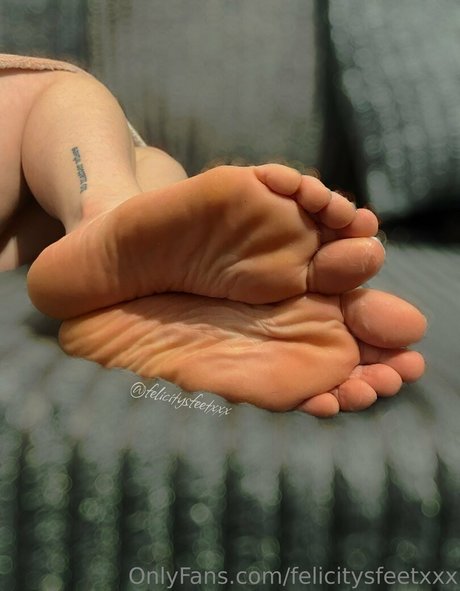 Foto di nudo di fuga di OnlyFans di Felicitysfeetxxx