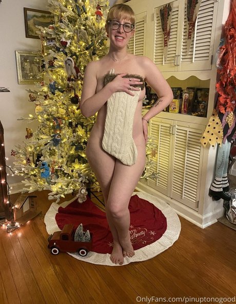 Foto di nudo di fuga di OnlyFans di Kitty Christiansen
