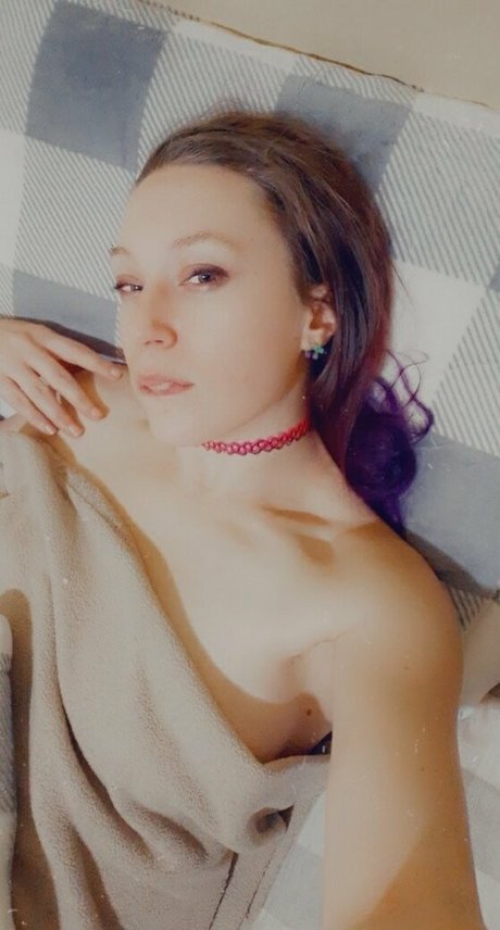 Foto di nudo di fuga di OnlyFans di Neojen