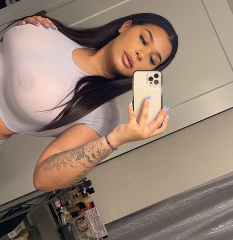 Foto di nudo di fuga di OnlyFans di Laixxx