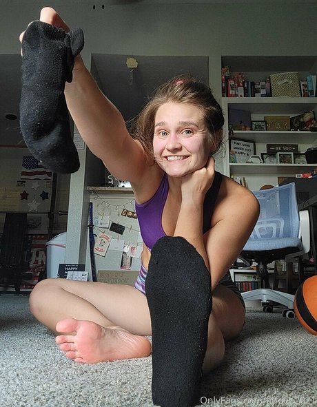 Foto di nudo di fuga di OnlyFans di Fitfeet2021