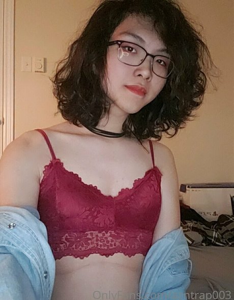 Foto di nudo di fuga di OnlyFans di Azntrap003