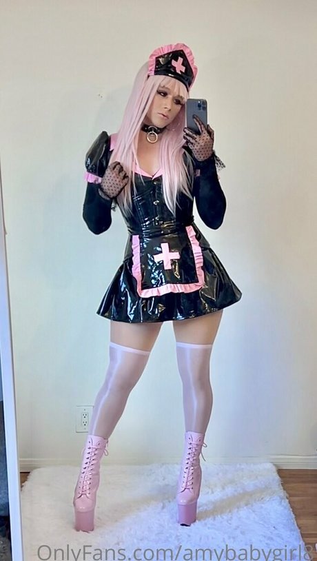 Foto di nudo di fuga di OnlyFans di Amybabygirl8