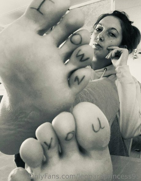 Foto di nudo di fuga di OnlyFans di Leopardprincess95