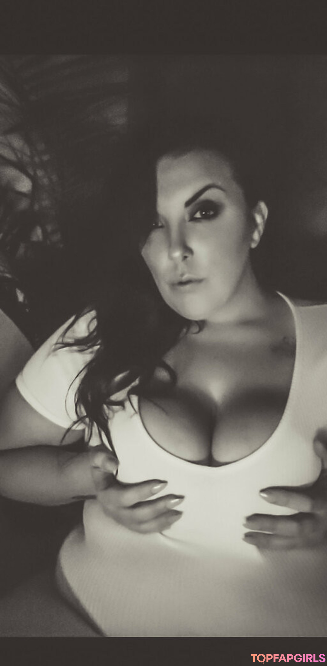 Foto di nudo di fuga di OnlyFans di Wildflowerbabe #13 Foto di nudo di fuga di OnlyFans di Wildflowerbabe #13