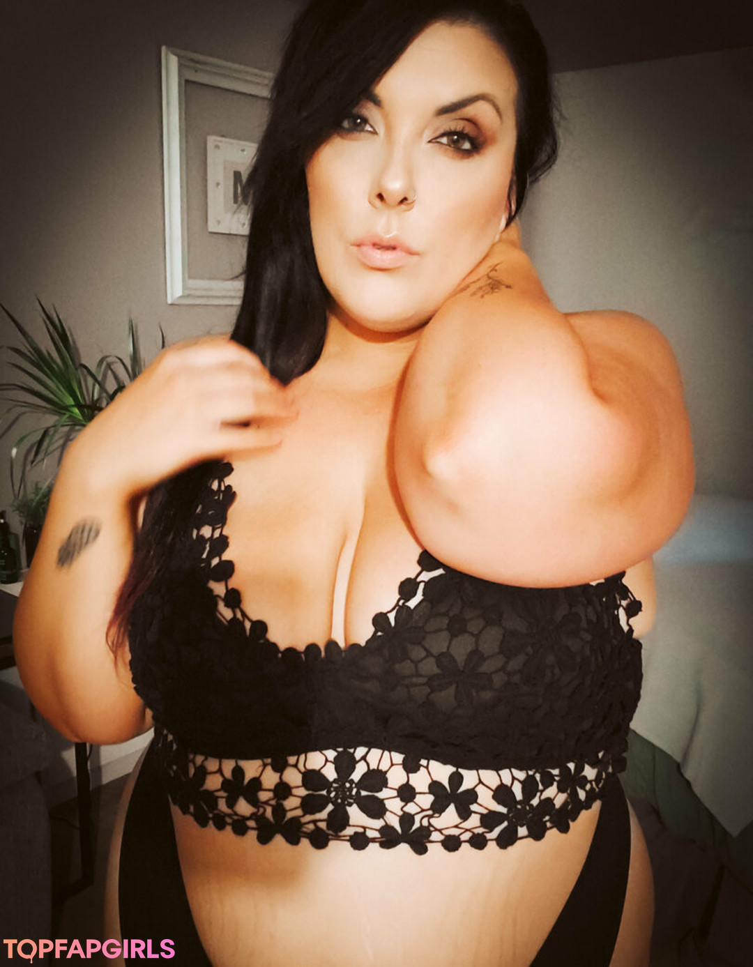 Foto di nudo di fuga di OnlyFans di Wildflowerbabe #70 Foto di nudo di fuga di OnlyFans di Wildflowerbabe #70