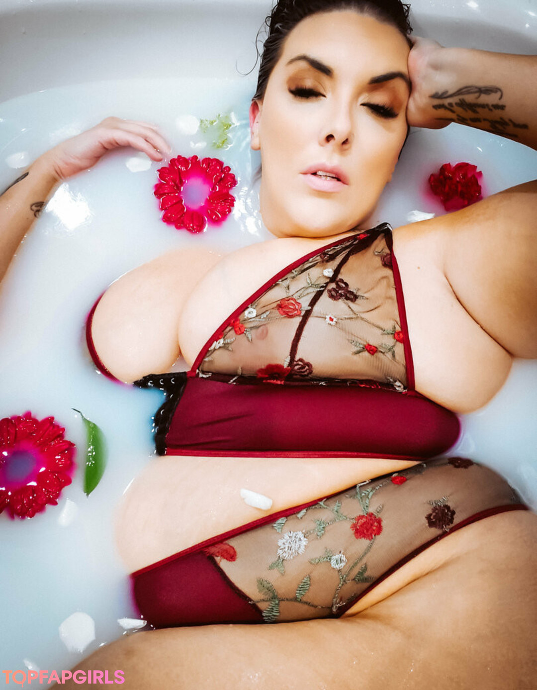 Foto di nudo di fuga di OnlyFans di Wildflowerbabe #82 Foto di nudo di fuga di OnlyFans di Wildflowerbabe #82